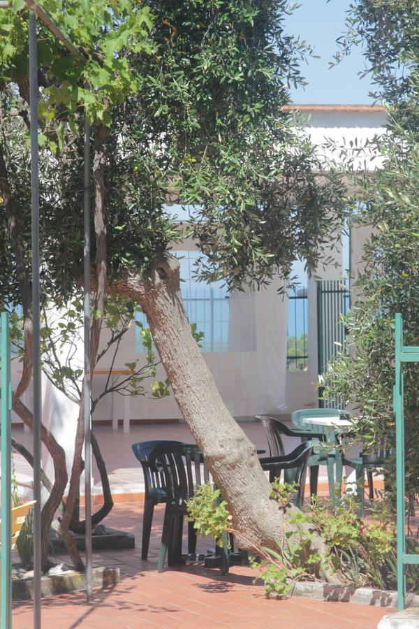 Albergo 2 Pini Rodi Garganico Exterior foto