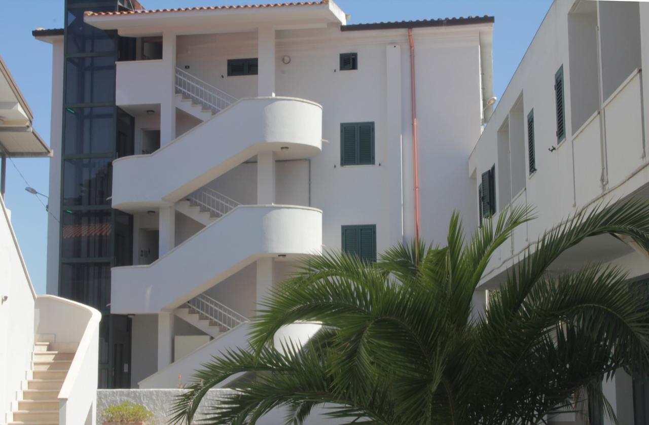 Albergo 2 Pini Rodi Garganico Exterior foto